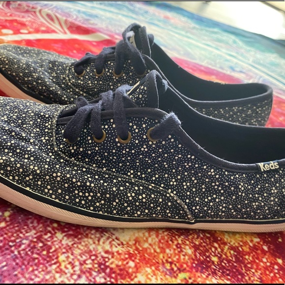 Blue and White Pattern Keds - Picture 4 of 5